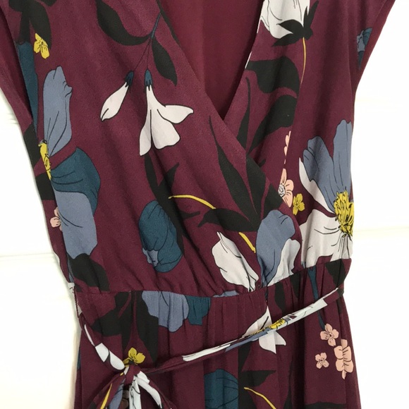 Loft Dress - Picture 3 of 8